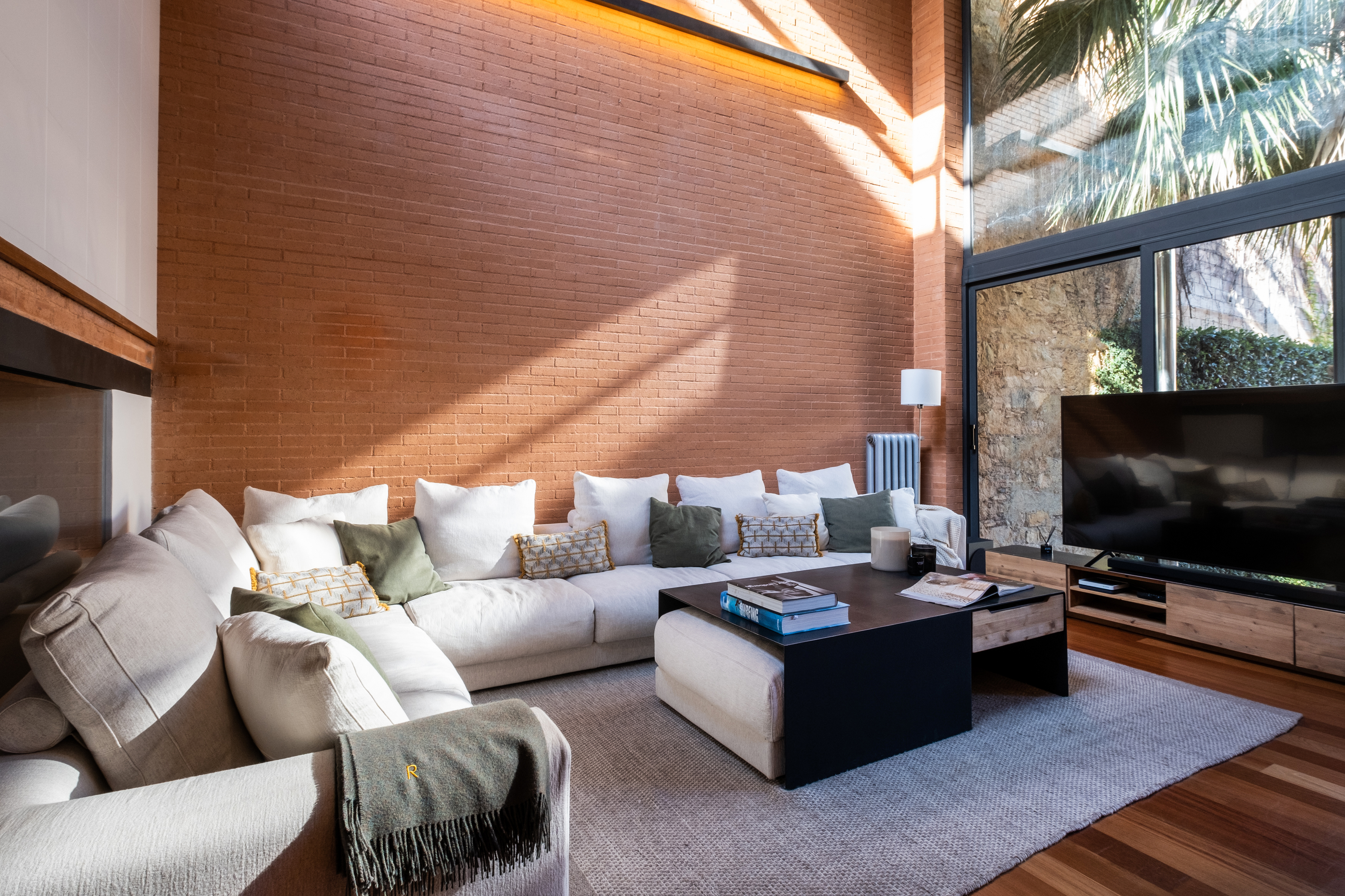 Solá House, Renovation and decoration of a house in the heart of Barcelona — image 7 of 9