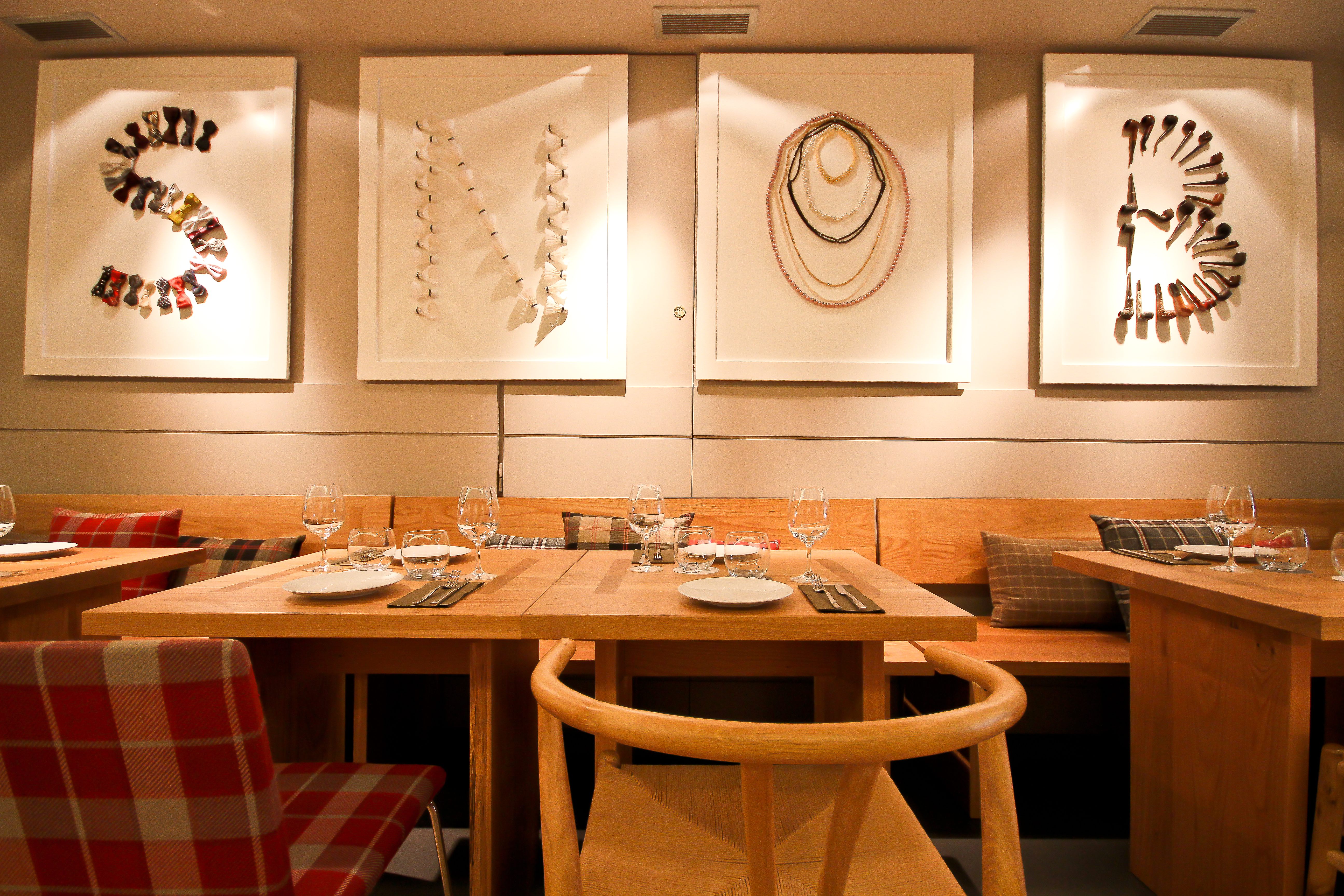THE SNOB, Project for gourmet hamburger restaurant — image 4 of 7